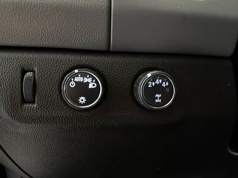 Used 2022 Chevrolet Colorado W/T w/ WT Convenience Package image 11