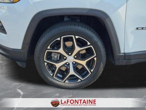 Used 2024 Jeep Compass Limited AWD/4WD image 31