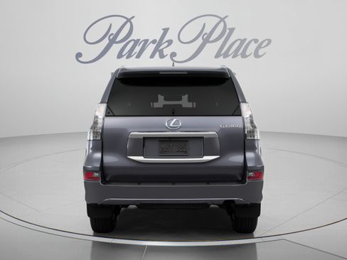 Used 2016 Lexus GX 460 w/ Premium Package AWD/4WD image 3