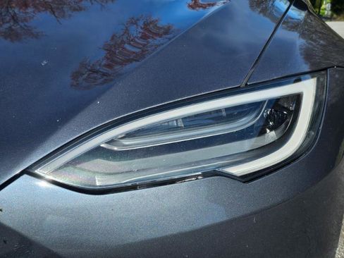 Used 2022 Tesla Model S AWD image 27