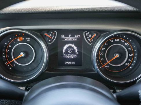 Used 2023 Jeep Wrangler Unlimited Sport AWD/4WD image 29