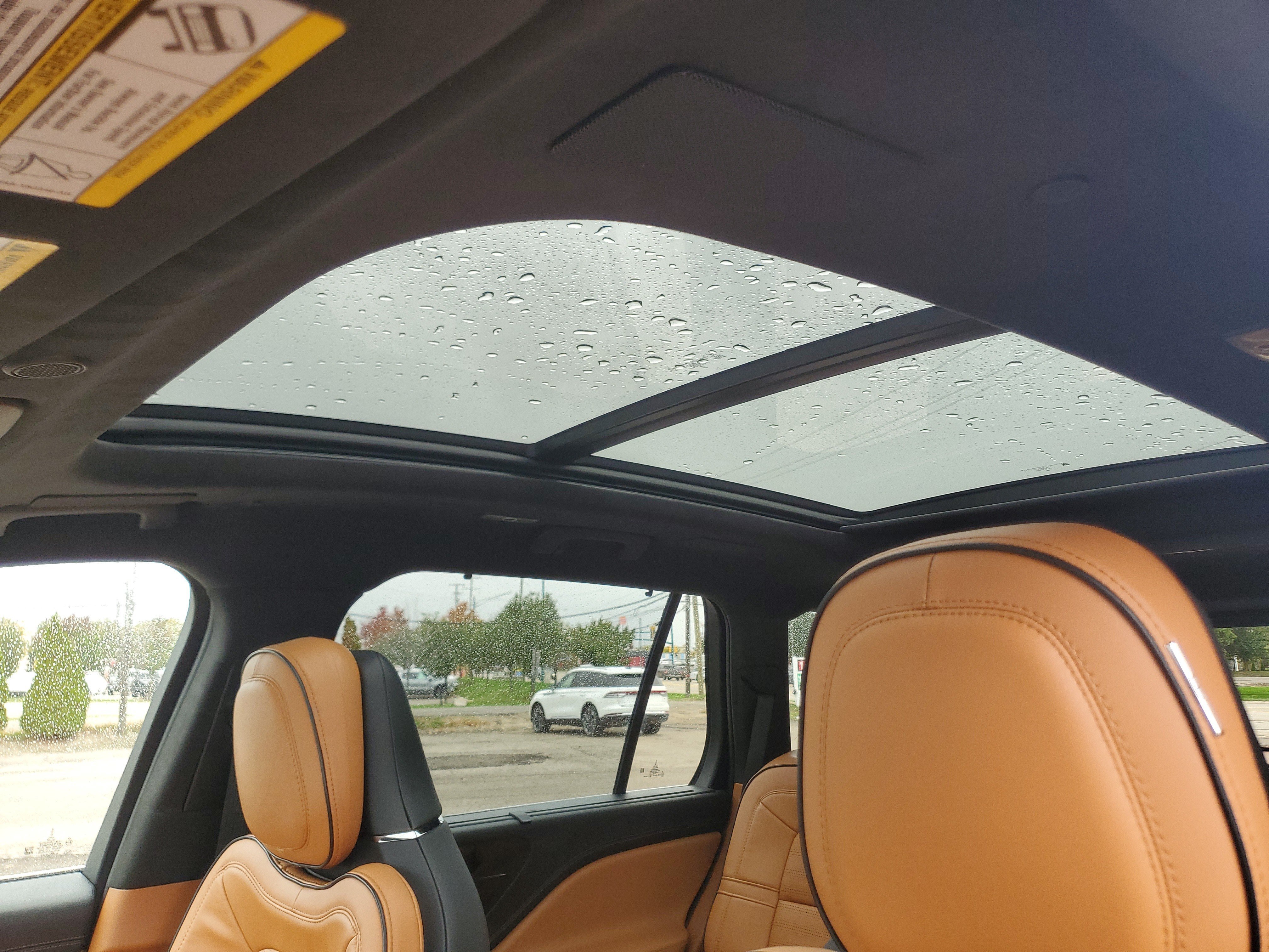 Certified 2023 Lincoln Aviator Black Label w/ Dynamic Handling Package AWD/4WD image 11