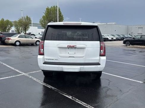Used 2016 GMC Yukon XL SLT w/ Open Road Package image 7