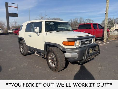 Used 2012 Toyota FJ Cruiser Base image 1