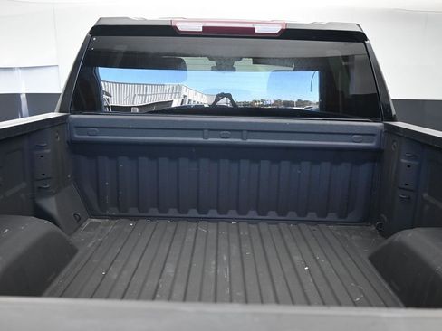 Used 2023 Chevrolet Silverado 1500 Custom image 18