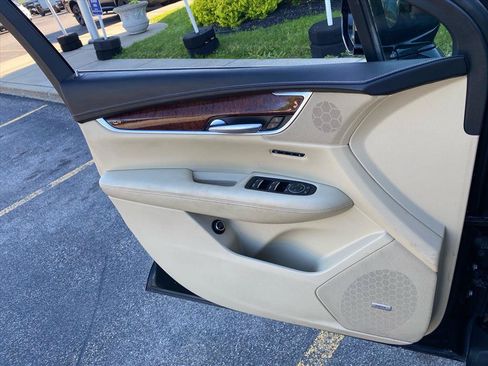 Used 2019 Cadillac XT5 Premium Luxury AWD/4WD image 22