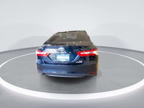 Used 2020 Toyota Camry LE w/ Carpet Mat Package FWD image 7