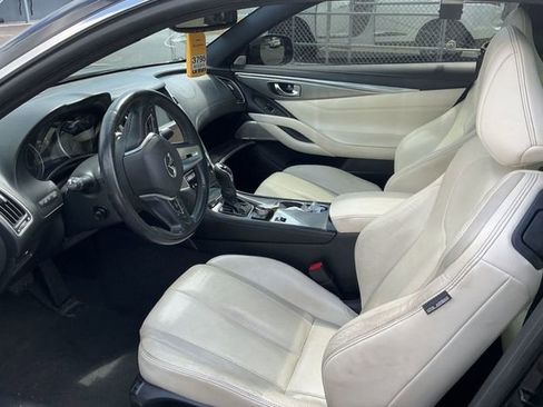 Used 2017 INFINITI Q60 3.0t w/ Premium Plus Package 3.0T RWD image 5