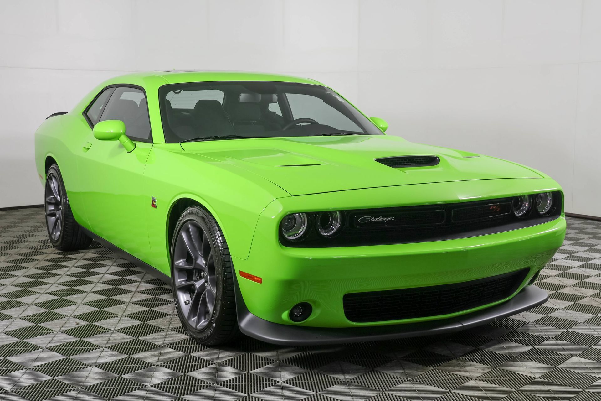 Used 2023 Dodge Challenger R/T Scat Pack RWD image 11