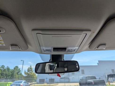 Used 2019 Ford Explorer Platinum AWD/4WD image 21