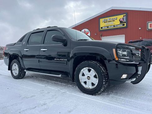 Used 2013 Chevrolet Avalanche LT w/ Suspension Package, Off-Road image 1