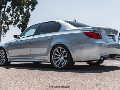 Used 2006 BMW M5 image 6