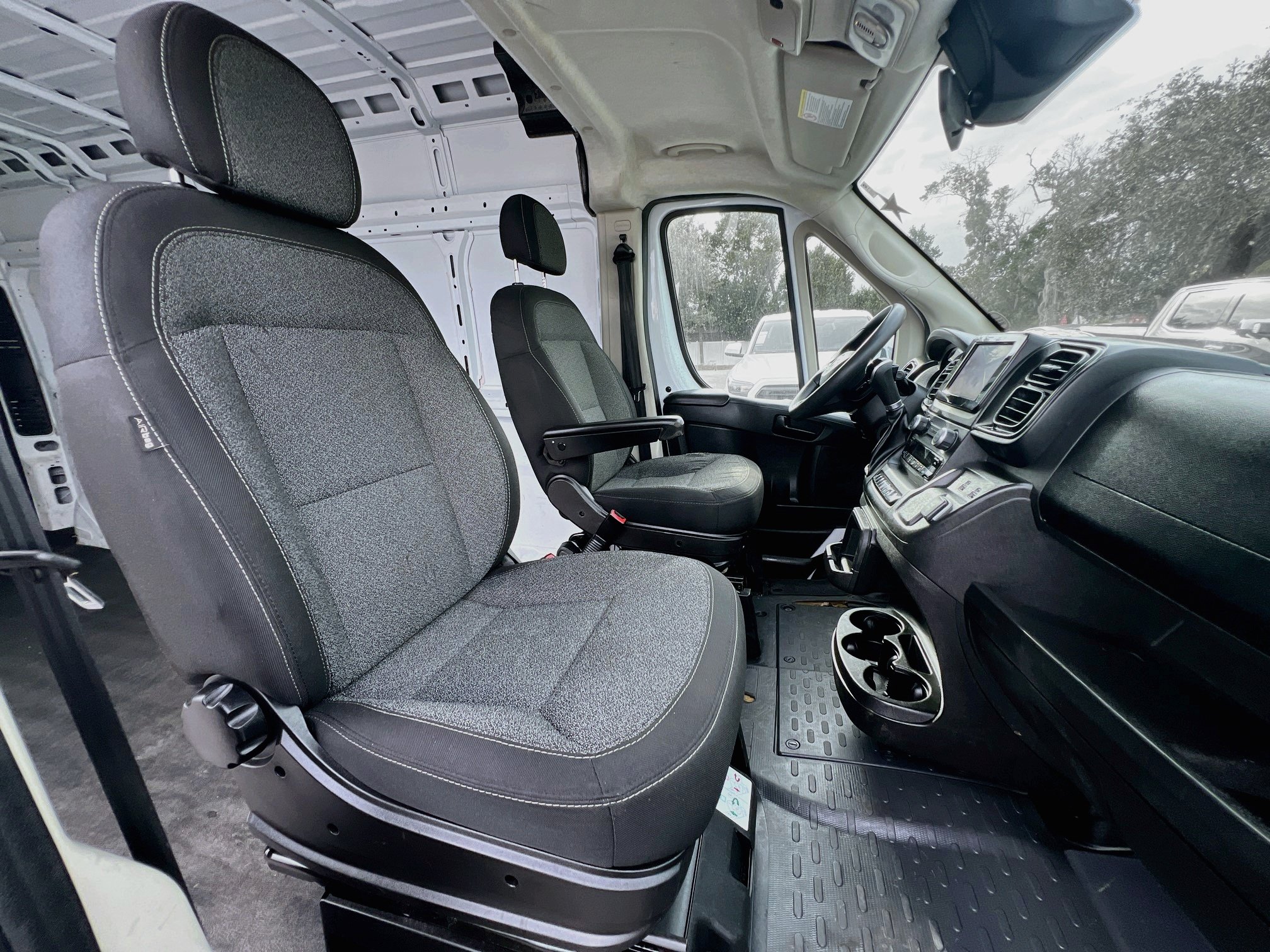 Used 2022 RAM ProMaster 2500 FWD image 28