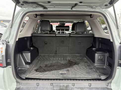 Used 2022 Toyota 4Runner TRD Off-Road Premium w/ Moonroof Package AWD/4WD image 11