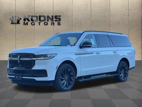 New 2026 Lincoln Navigator L Reserve w/ Jet Appearance Package AWD/4WD image 1