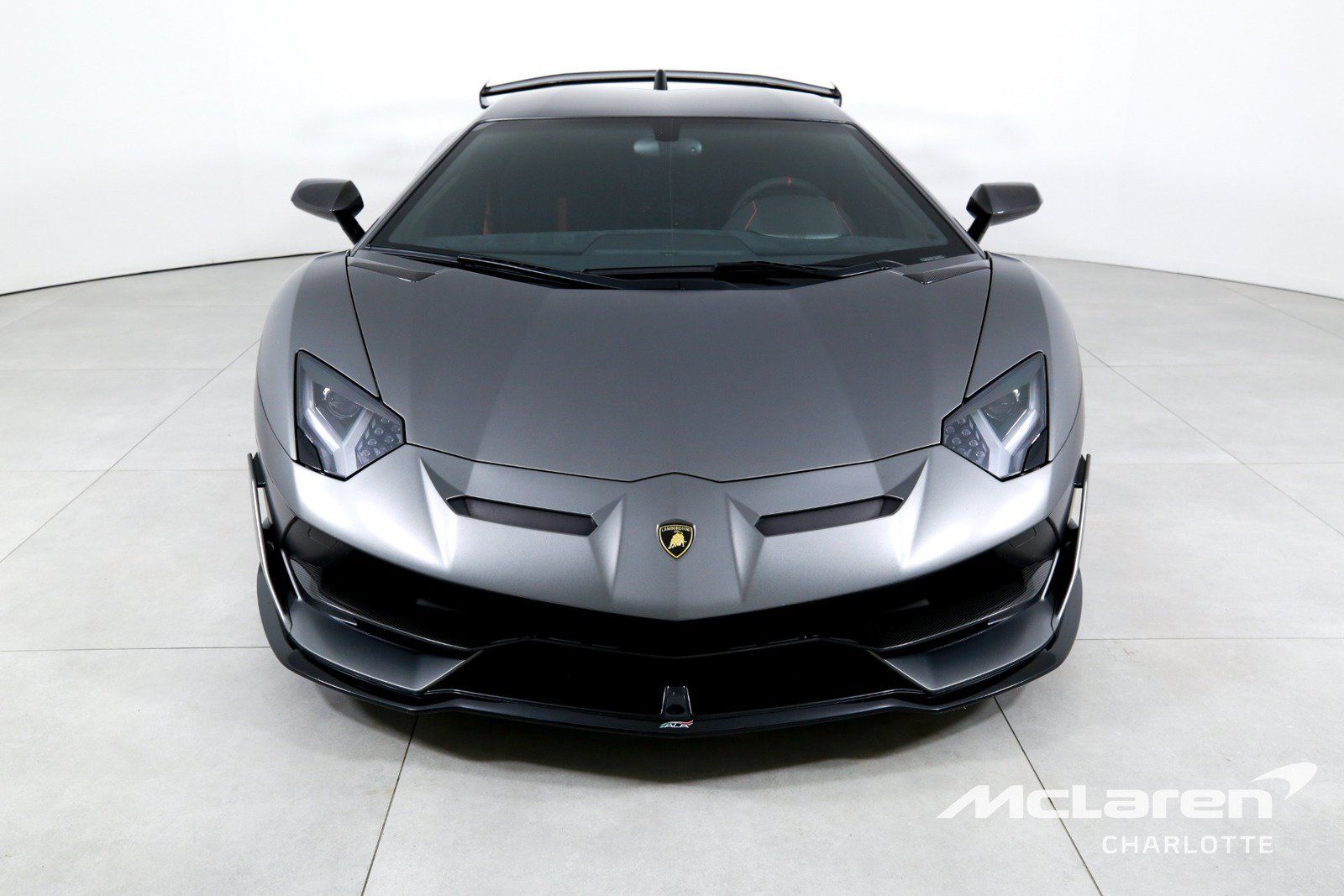 Used 2020 Lamborghini Aventador SVJ AWD/4WD image 4