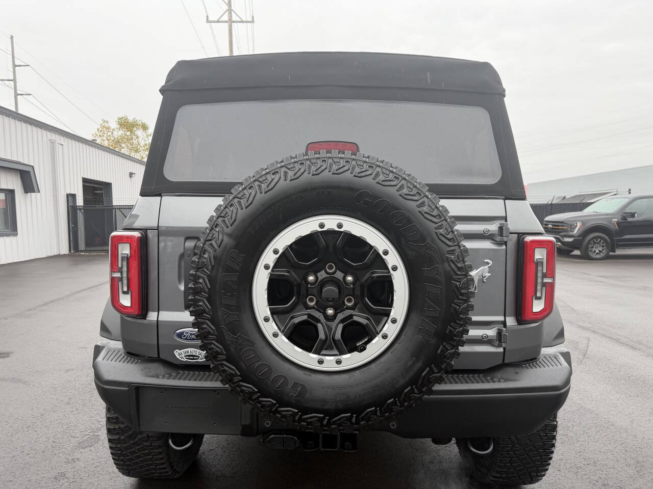 Used 2023 Ford Bronco Badlands w/ Sasquatch Package AWD/4WD image 7