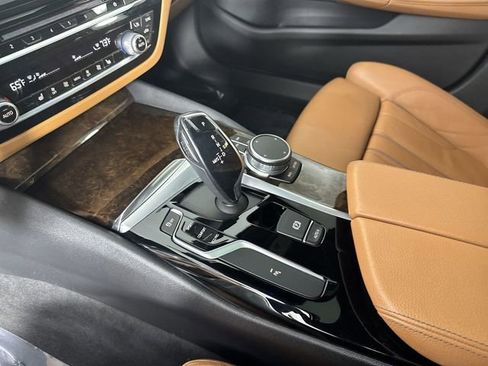 Used 2019 BMW 540i xDrive w/ Convenience Package image 17