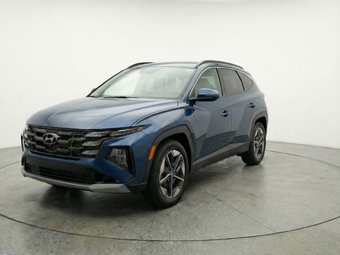 Used 2025 Hyundai Tucson SEL image 3