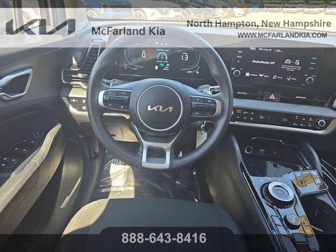 Used 2023 Kia Sportage LX AWD/4WD image 17