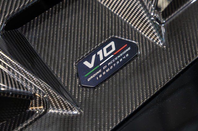 Used 2023 Lamborghini Huracan Tecnica RWD image 27