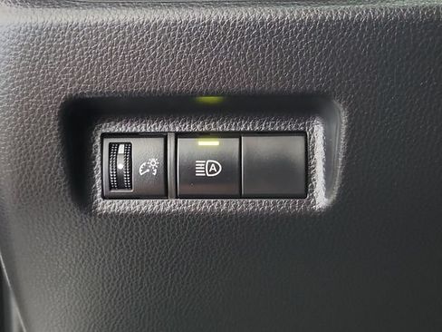 Used 2025 Toyota RAV4 LE AWD/4WD image 23