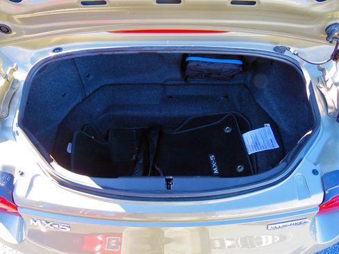 Used 2023 MAZDA MX-5 Miata Club w/ Brembo/BBS Recaro Package image 34