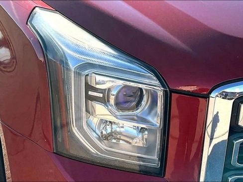 Used 2015 GMC Yukon SLE w/ Convenience Package image 30