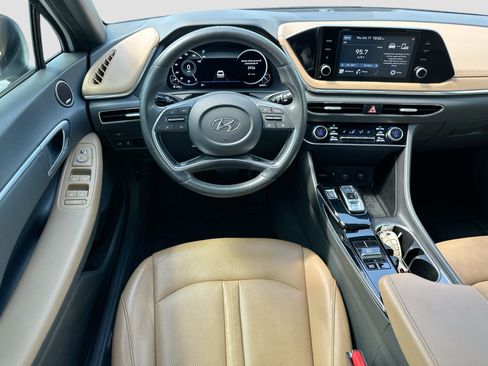 Used 2020 Hyundai Sonata SEL w/ Premium Package FWD image 21