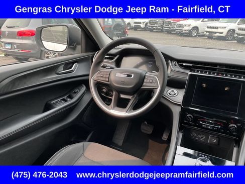Certified 2023 Jeep Grand Cherokee Laredo X AWD/4WD image 59