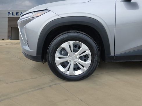 Used 2025 Chevrolet Trax LS FWD image 14