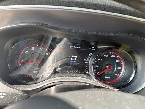 Used 2022 Dodge Charger SXT w/ Blacktop Package RWD image 7