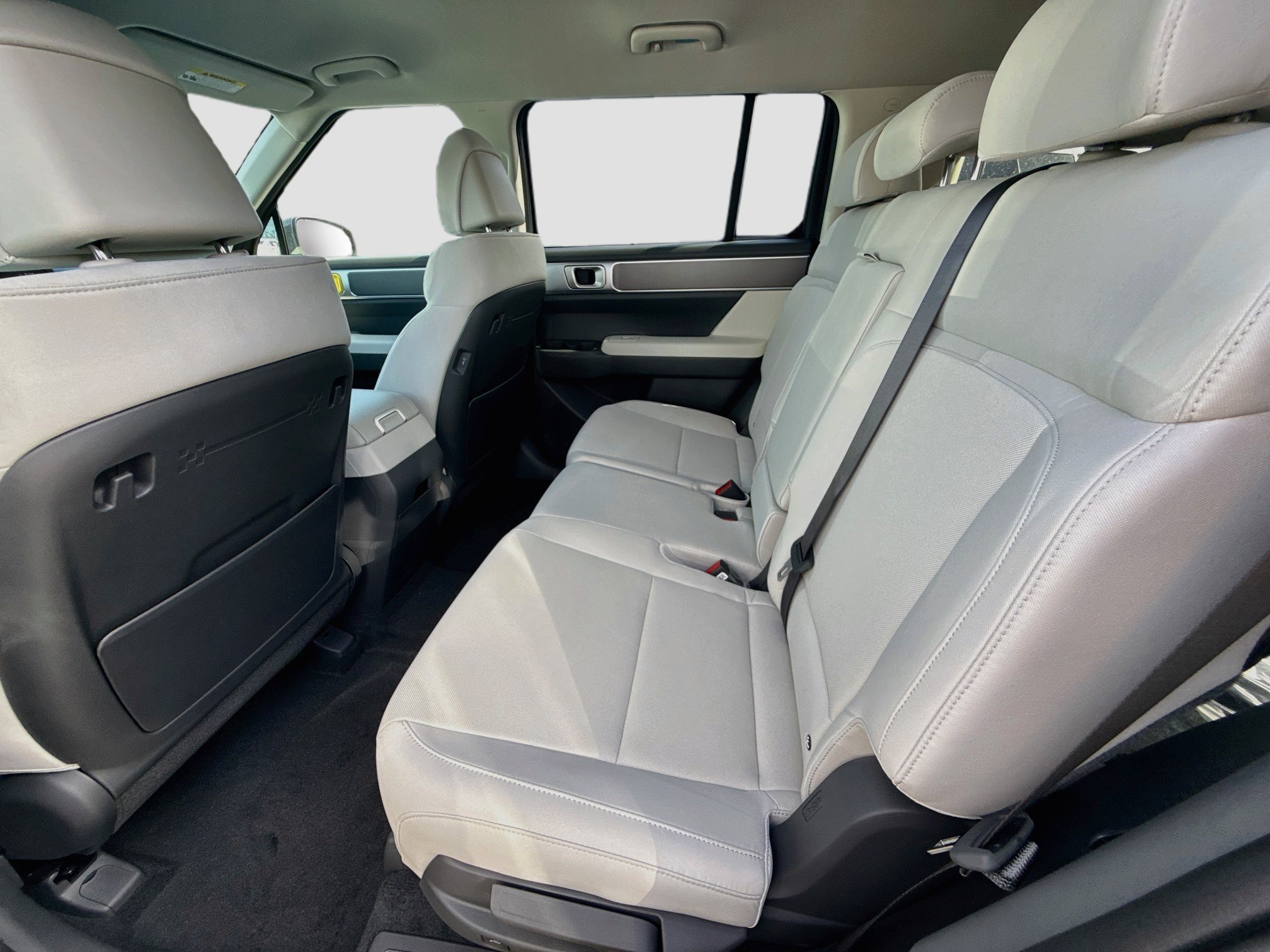 New 2027 Hyundai Santa Fe SE FWD image 15