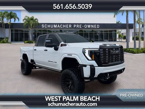 Used 2025 GMC Sierra 2500 Denali w/ Technology Package AWD/4WD image 1
