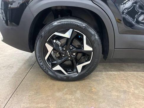 Certified 2024 Kia Seltos EX AWD/4WD image 14