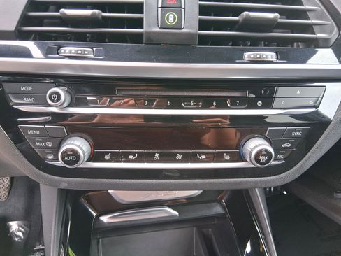 Used 2019 BMW X3 sDrive30i w/ Convenience Package RWD image 16
