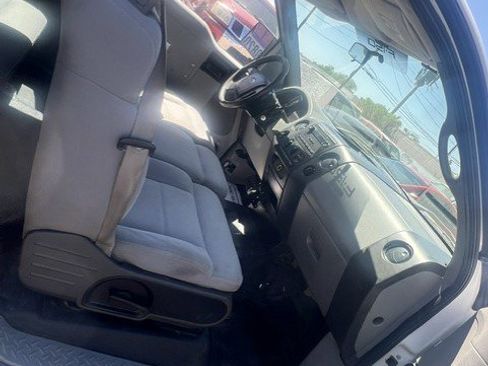 Used 2006 Ford F150 STX RWD image 12