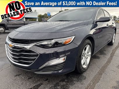 Used 2025 Chevrolet Malibu LS w/ LPO, Floor Liner Package
