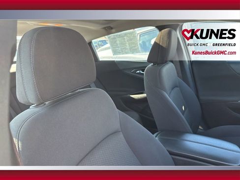 Used 2023 Chevrolet Malibu LT image 37