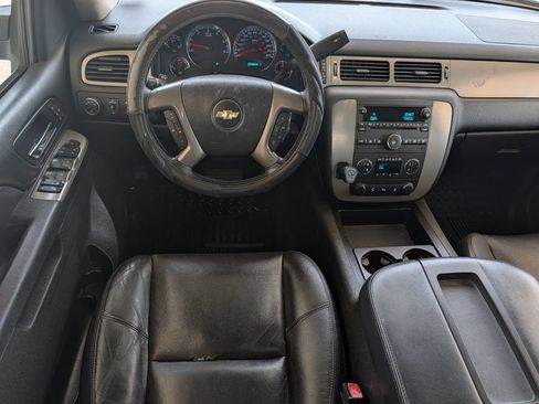 Used 2012 Chevrolet Silverado 2500 LTZ w/ LTZ Plus Package AWD/4WD image 16