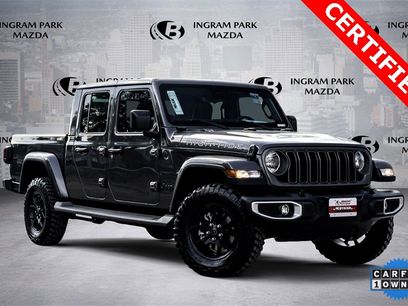 Used 2025 Jeep Gladiator Sport