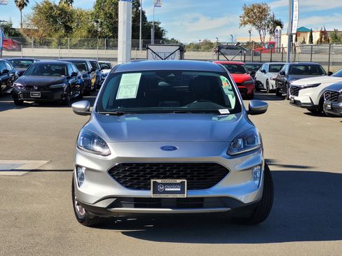 Used 2022 Ford Escape SEL image 2