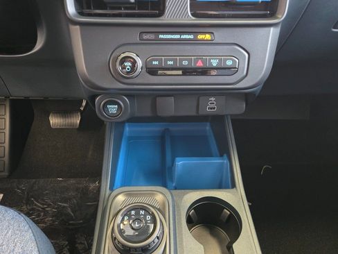 New 2025 Ford Maverick XLT w/ XLT Luxury Package FWD image 17