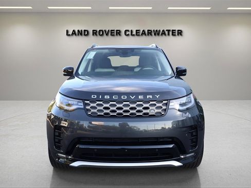 New 2026 Land Rover Discovery Limited Edition image 8