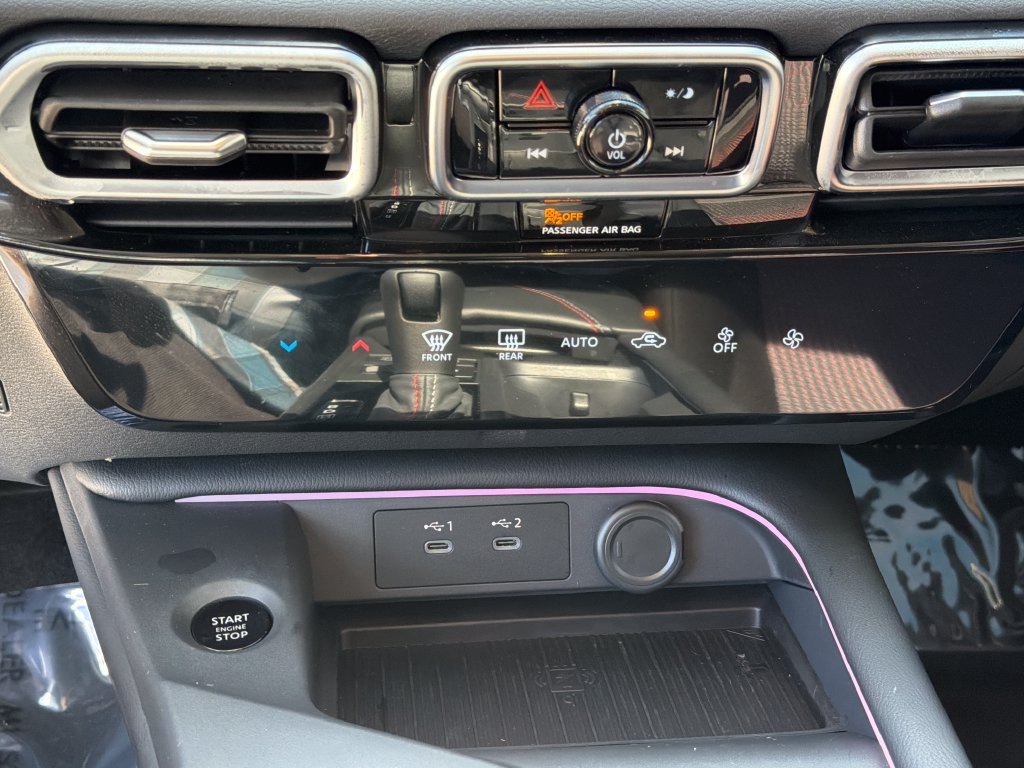 Used 2026 Nissan Sentra SR w/ Floor Mat Package FWD image 27