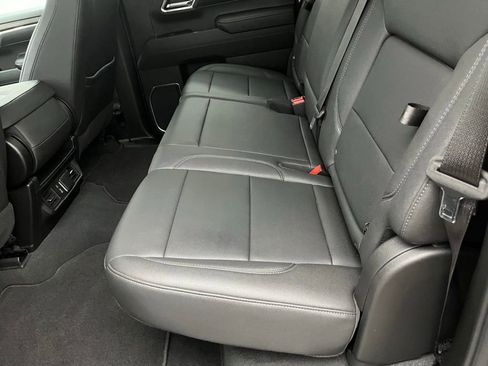 Used 2023 GMC Sierra 1500 SLT image 35