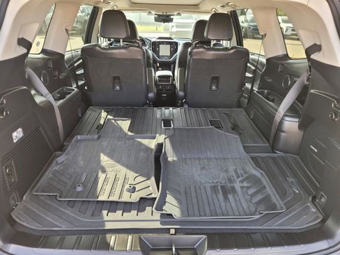 Used 2024 Subaru Ascent Touring w/ Popular Package #2 image 15