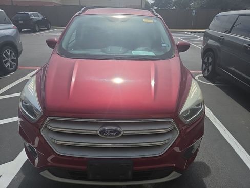Used 2018 Ford Escape SEL image 2