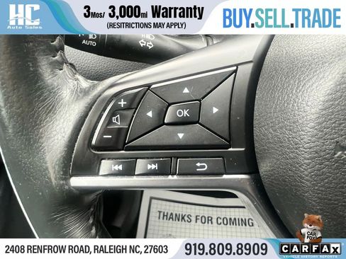 Used 2018 Nissan Rogue SV image 16