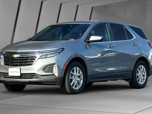 Used 2023 Chevrolet Equinox LT image 8
